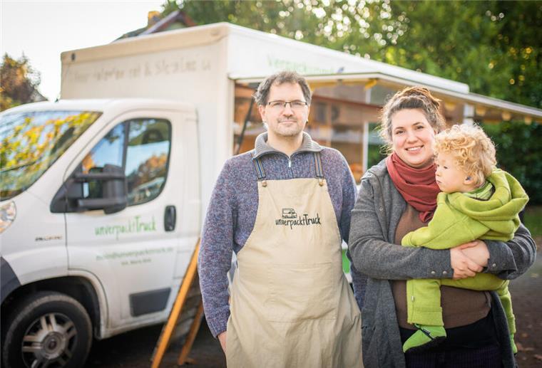 Unverpackttruck vor dem Ende: Schon bald fährt er nicht mehr durch das Cuxland Anne und Mario Bink haben mit Hilfe von Crowdfunding einen Unverpackt-Truck angeschafft. Doch nun wird er eingestellt.