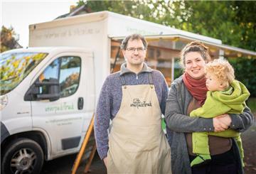 Anne und Mario Bink haben mit Hilfe von Crowdfunding einen Unverpackt-Truck angeschafft. Doch nun wird er eingestellt.
