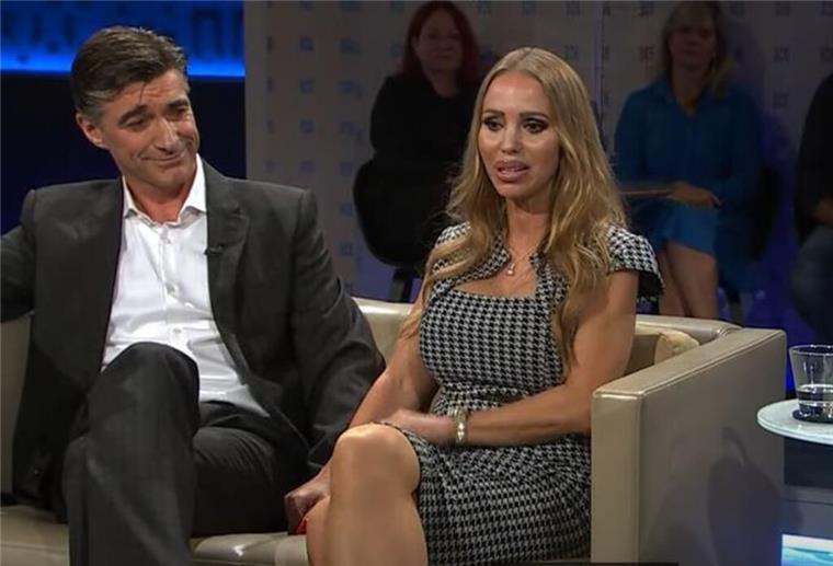 Nichts zu bereuen: Annina Semmelhaack und ein bemerkenswerter TV-Auftritt Annina Semmelhaack mit ihrem Partner Hagen Reinhold im SWR-Nachtcafé.