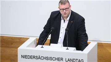 Ansgar Georg Schledde (AfD) spricht im Landtag Niedersachsen.