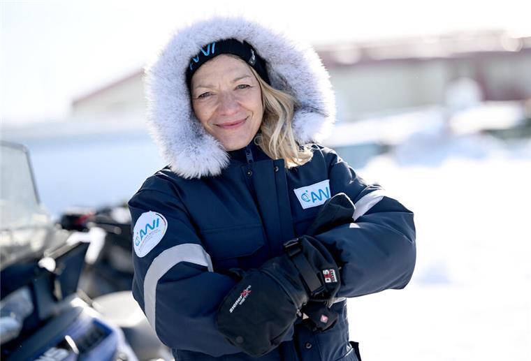 TV-Team begleitet neue Arktis-Expedition der „Polarstern“ Antje Boetius, Meeresbiologin und Leiterin des Alfred-Wegener-Instituts in Bremerhaven, steht in Tuktoyaktuk in der Arktis.