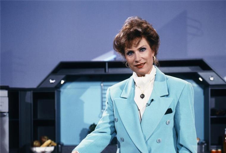 Antje-Katrin Kühnemann moderierte jahrelang die Sendung „Die Sprechstunde“ - hier im Jahr 1990. (Archivfoto)