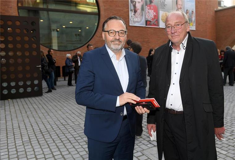 Nach Raubkunst-Debatte: Aus für Museumschef Maaz Anton Biebl (links) soll die Staatsgemäldesammlungen nun erstmal leiten.