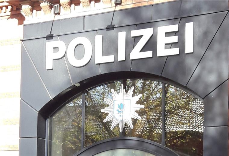 Anzeigenaufnahme wieder auf den Revieren Anzeigen können in Bremerhaven ab Montag wieder auf den Revieren aufgegeben werden.