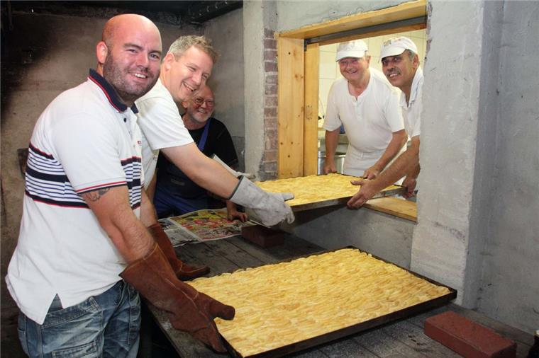 Tag des Apfelkuchens: Ein Fest für alle Schleckermäuler Apfelkuchen geht immer - und ist auch bei Backfesten in der Region immer sehr beliebt.