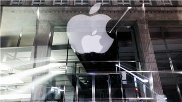 Apple ändert seine Geschäftspraxis: Die App-Macher können direkt in den Anwendungen Angebote bewerben und die Nutzer mit Weblinks zu Websites sowie zu anderen App-Plattformen leiten.