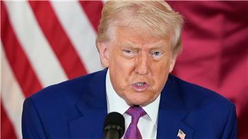 Apple könne Geräte auch in Indien bauen - aber nur für den dortigen Markt, sagt Trump. (Archivbild)