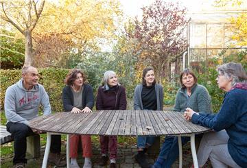 Arbeiten mit Nachdruck am Thema Nachhaltigkeit: Fred Hellmann (von links), Ulrike Pieper, Brigitte Wieneke, Saskia Stöwing, Barbara Mohrmann und Barbara Böhme.