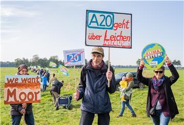 Archivfoto von einer Demonstration gegen die A20.