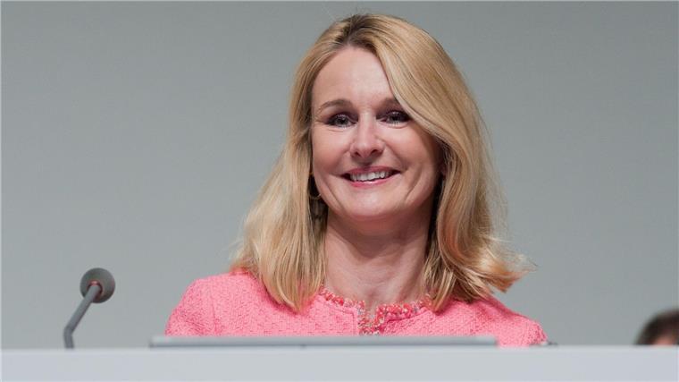 Ariane Reinhart, Personalvorständin von Continental, verlässt das Unternehmen. (Archivbild)