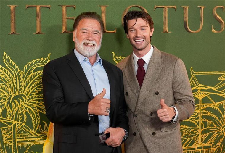„Severance“ und „The White Lotus“ bei Emmy-Favoriten vorne Arnold Schwarzeneggers Sohn Patrick hat eine wichtige Rolle in der dritten Staffel von „White Lotus“, ging aber bei den Nominierungen leer aus. (Archivbild)