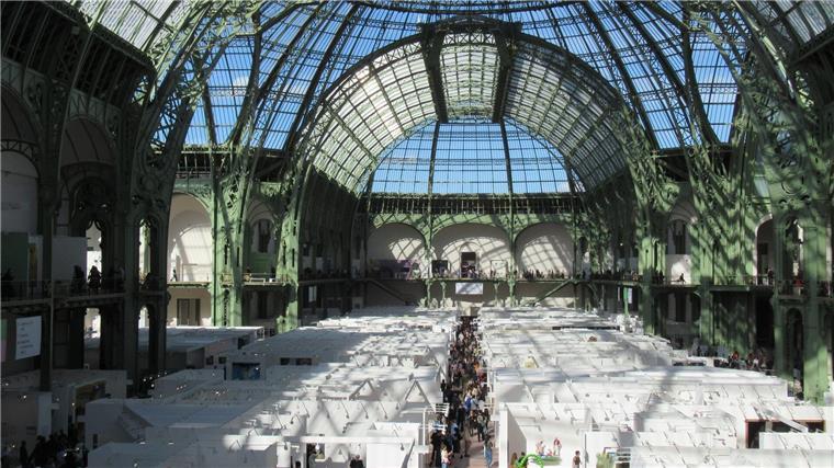 Neuer Name, neuer Ort: Kunstmesse Art Basel Paris startet Art Basel Paris erstmals im Grand Palais