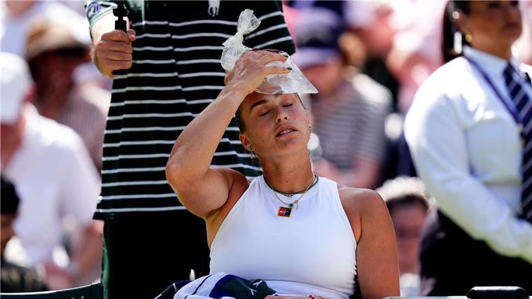 Aus für Topfavoritin: Anisimova fordert Swiatek im Finale Aryna Sabalenka sucht Kühlung auf dem Centre Court.