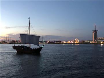 Atemberaubender Blick auf die Seestadt von der &quot;Alex II&quot;. Foto: Linne