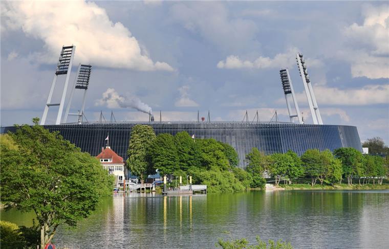 Trotz Tauschverbot: Delmenhorst will für Spiel bei Werder kämpfen Atlas Delmenhorst und Werder Bremen wollen im Weserstadion spielen.