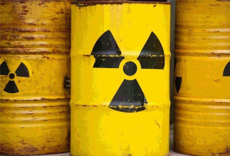 Atommüll darf in Zukunft wieder über Bremer Häfen transportiert werden.