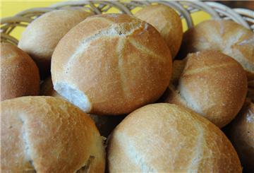 Auch am Reformationstag kann man in Bremerhaven und im Cuxland frische Brötchen kaufen.