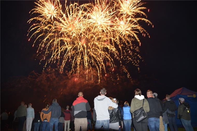 Das Feuerwerk beim Seefest in Bad Bederkesa ist gerettet Auch auf dem kommenden Seefest in Bad Bederkesa soll es ein Höhenfeuerwerk geben.