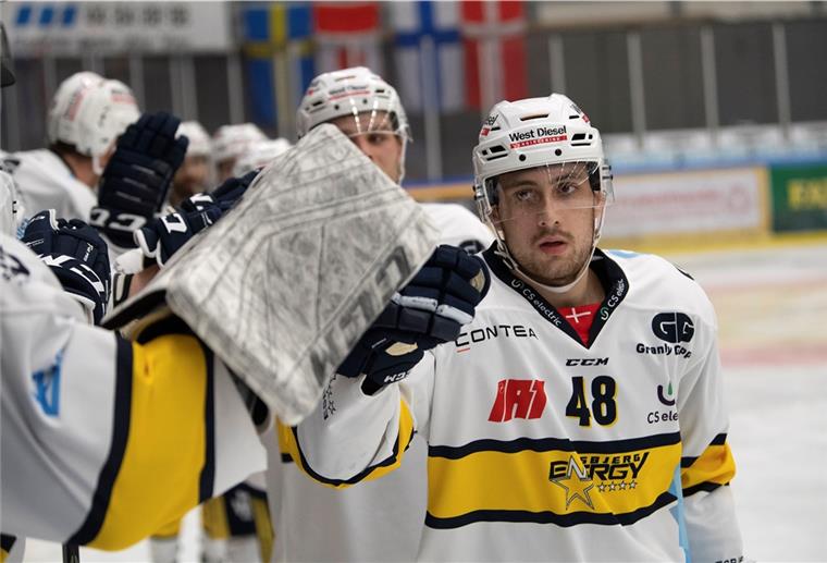 Pinguins holen jungen Stürmer Andersen aus Esbjerg Auch bei den Fischtown Pinguins wird der Däne Niklas Andersen die Trikotnummer 48 tragen.