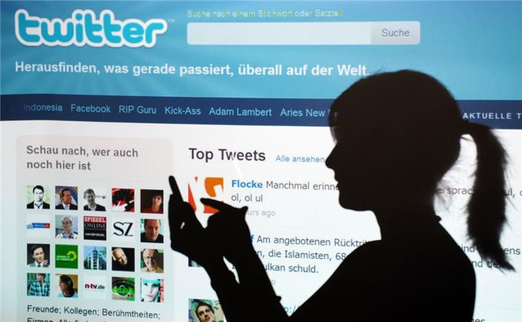 Der gläserne Kunde: Firmen können mit Sprachanalyse Facebook und Co. auswerten Auch bei Twitter lässt sich für Unternehmen eine Menge Verwertbares finden.