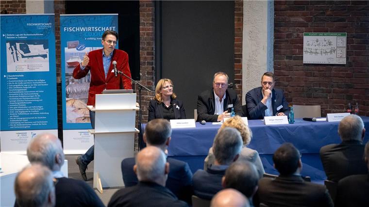 Fischereikonferenz: „Wir brauchen eine Perspektive“ Auch der Bau eines CO2-neutralen Kutters war Thema auf der Konferenz.