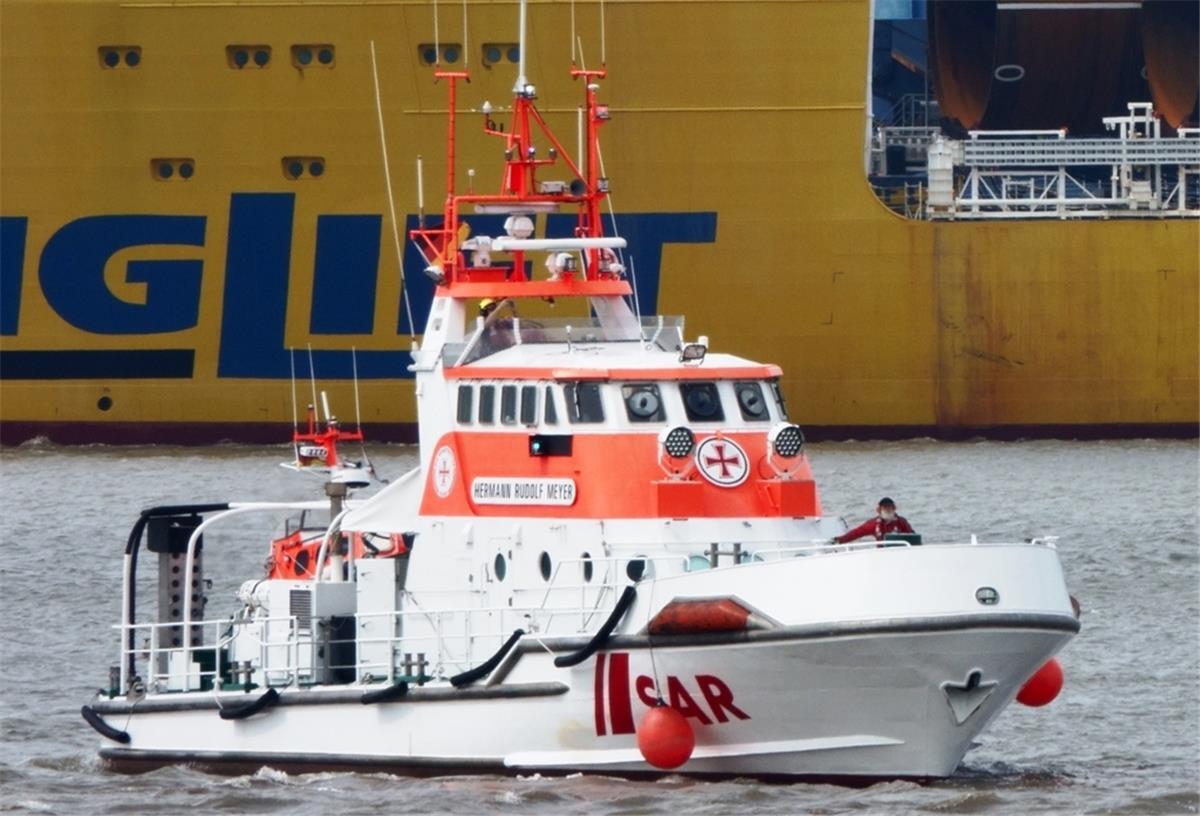 In der Nordsee: 24-Jährige über Bord gegangen Auch der Seenotrettungskreuzer „Hermann-Rudolf Meyer“ war bei der Suche nach der vermissten Frau im Einsatz.