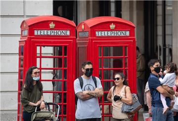 Auch die Einreisebeschränkungen für Großbritannien werden gelockert.