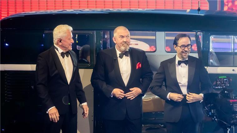 Auch die „Tatort“-Schauspieler Miroslav Nemec, Dietmar Bär und Jan Josef Liefers sind Teil der Show. 