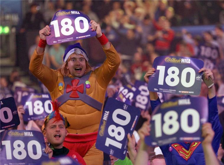Darts-Fans rasten aus: Die Weltmeisterschaft startet am Donnerstag Auch He-Man gibt sich bei der Darts-WM die Ehre, ob er auch am Donnerstag im Alxendra Palace dabei ist?
