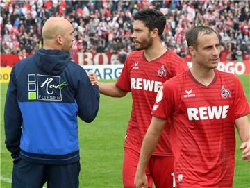 Auch Matthias Lehmann (vorn) und Nationalspieler Jonas Hector waren mit nach Bre...