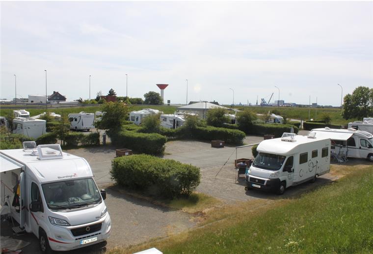 Pfingstwetter lockt Wohnmobilisten in die Seestadt Auch nach Pfingsten sind die Wohnmobil-Stellplätze in der Stadt gut besucht.