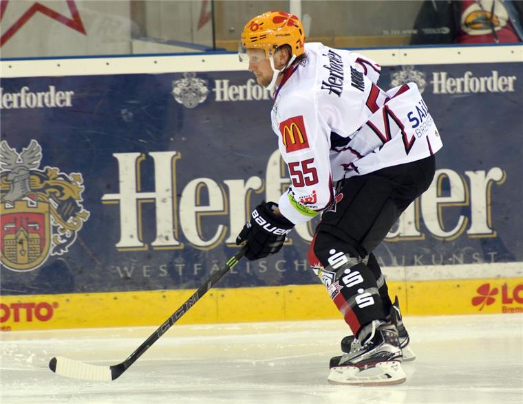 SWB-Cup mit den Fischtown Pinguins als Herausforderer Auch Neuzugang Mike Moore kann beim SWB-Cup von den Pinguins-Fans bewundert werden.