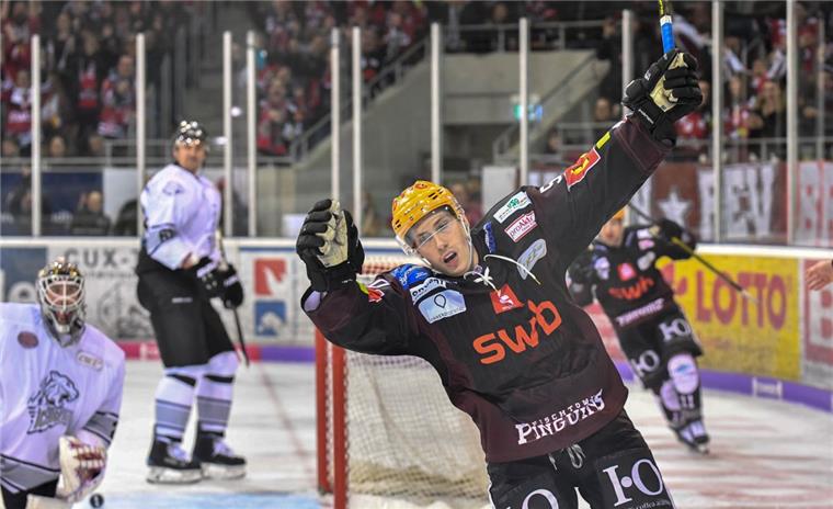 Auch Patch Alber von den Fischtown Pinguins freut sich auf das Duell mit den Thomas Sabo Ice Tigers aus Nürnberg.