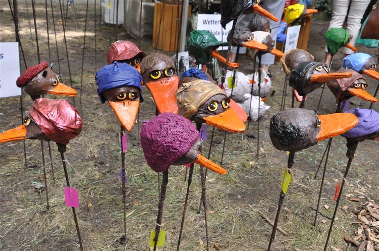 10 000 Besucher bei Garten & Ambiente in Nordenham Auch sehr einfallsreiche Garten-Deko wurde bei Garten & Ambiente angeboten