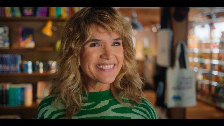 Pastewka und Engelke in neuer Serie: „Es gab natürlich viel zu lachen“ Auch sie ist Single in der Serie „Perfekt verpasst“: Anke Engelke.