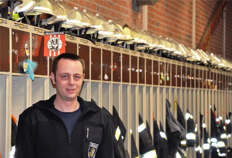 Feuerwehr-Skandal in Nordenham: Großteil der Feuerwehrchefs tritt zurück Feuerwehrmann