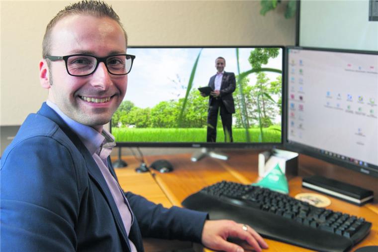 Bummelleitung statt Datenautobahn: IT-Profi im Cuxland ausgebremst Auch wenn sich Sebastian Roux über das Datentempo auf dem Land ärgert und seinen Traum vom Informatikhaus im Grünen begraben hat – das Lachen ist dem Spiekaer deshalb nicht vergangen. Er hofft, an anderer Stelle in der Gemeinde einen neuen Standort zu finden.