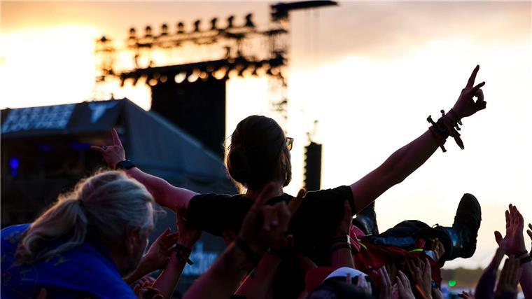 Auf dem Heavy-Metal-Festival in Wacken feierten seit Mittwoch rund 85 000 Fans. 