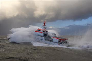 Auf dem Seenotrettungskreuzer "Hermann Marwede" veröffentlicht die Deutsche Gesellschaft zur Rettung Schiffsbrüchiger (DGzRS) morgen ihre Jahresbilanz und stellt die neue Botschafterin Anke Harnack vor. 