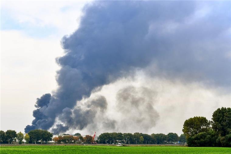 Mindestens zwei Personen sterben bei Explosion bei BASF Auf dem Werksgelände des Chemiekonzerns BASF soll es nach einer Explosion mehrere Verletzte und Vermisste geben.