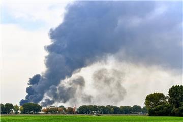 Auf dem Werksgelände des Chemiekonzerns BASF soll es nach einer Explosion mehrere Verletzte und Vermisste geben.