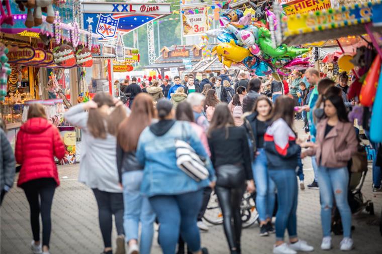 Freimarkt Bremerhaven beginnt heute mit Feuerwerk Auf dem Wilhelm-Kaisen-Platz beginnt der Freimarkt.