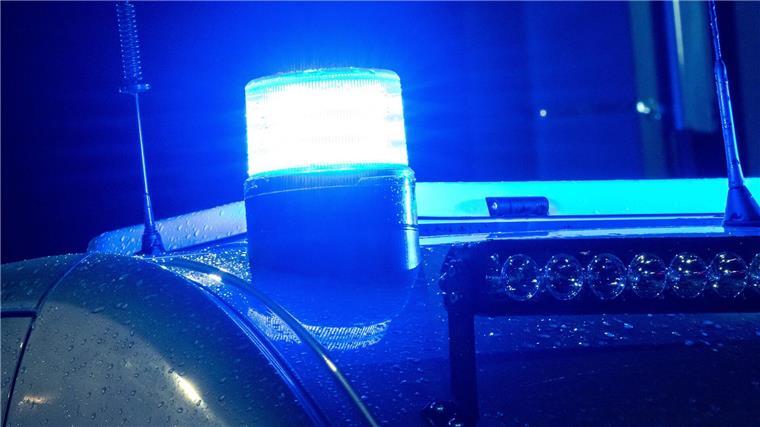 Mann verletzt Polizistin auf Volksfest Auf den Bremer Osterwiesen bedrohte und beleidigte ein Mann die Polizei. (Symbolbild)