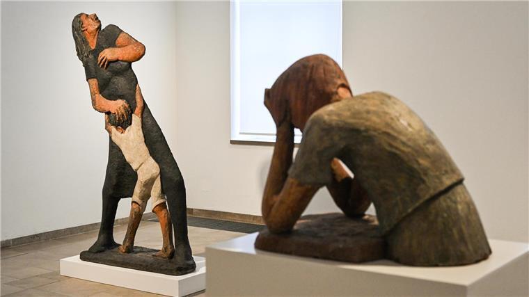 Marcks-Haus in Bremen richtet vergessenem Bildhauer Péri große Ausstellung aus Auf den Spanischen Bürgerkrieg reagierte Péri mit seiner Kunst. Diese überlebensgroße Mutter-Kind-Darstellung von 1937 war sein künstlerischer Appell die spanische Republik zu unterstützen.