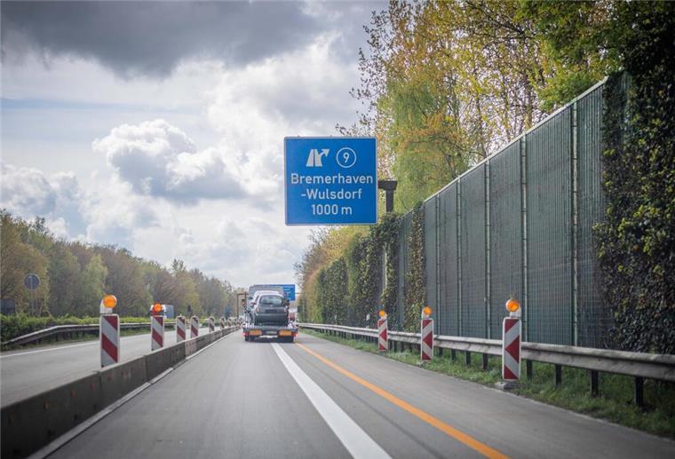 A27-Baustelle bei Wulsdorf: Ab heute gilt neue Verkehrsführung Blick auf die Autobahnbaustelle zur Sanierung der Brücken an der A27-Ab- und Auffahrt Wulsdorf.