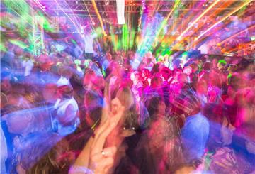 Auf der allerletzten Party im Pam wollen die Gäste noch einmal so richtig abfeiern. 