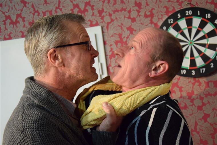 Premierenfieber in Nordenham: Theater Fatale probt für neue Komödie Auf der Bühne des Güterschuppens in Nordenham wird es hoch hergehen, wenn die Fatalen dort ihr neues Stück aufführen. Die Komödie „Und ewig rauschen die Gelder“ feiert am kommenden Donnerstag, 1. März, ab 20 Uhr Premiere.