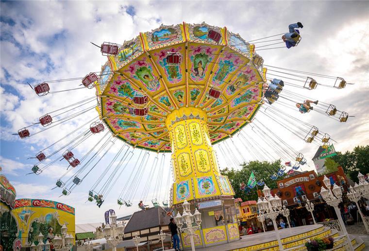 Bremer Freimarkt mit Fassanstich eröffnet Auf der Bürgerweide findet der Bremer Freimarkt statt.
