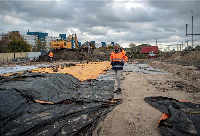 Bremen: Erneut Skelette von sowjetischen Kriegsgefangenen entdeckt Auf der heutigen Industriebrache im Stadtteil Oslebshausen ist eine Bahnwerkstatt zum Ausbau des regionalen Bahnverkehrs für Niedersachsen/Bremen geplant.
