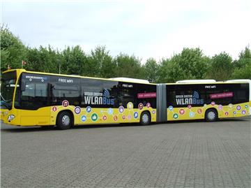 Auf der Linie 502 gibt es jetzt in Bremerhaven in allen Bussen WLAN.